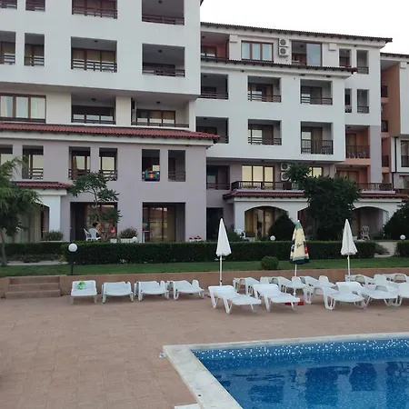 아파트 Harmony Hills Kolevi 로가체보